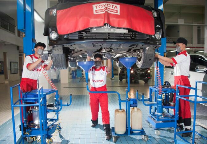 Toyota berkomitmen memberikan pelayanan bagi pelanggan terbaiknya. (foto : Toyota)