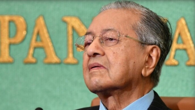 DR Mahathir Mohamad siap bangun mobil nasional lagi. (foto :ist)