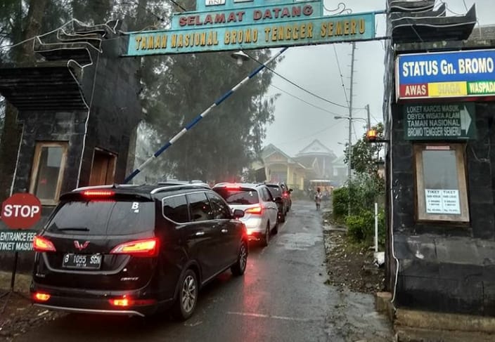 Transmisi i-AMT bawaan MPV Wuling Cortez cocok untuk jalanan Indonesia. (foto: anto) 