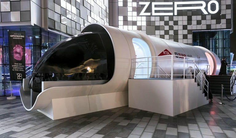 BMW dan Hyperloop One bersinergi membuat kendaraan masa depan berwujud kapsul penumpang mewah kecepatan tinggi. (foto: ist) 