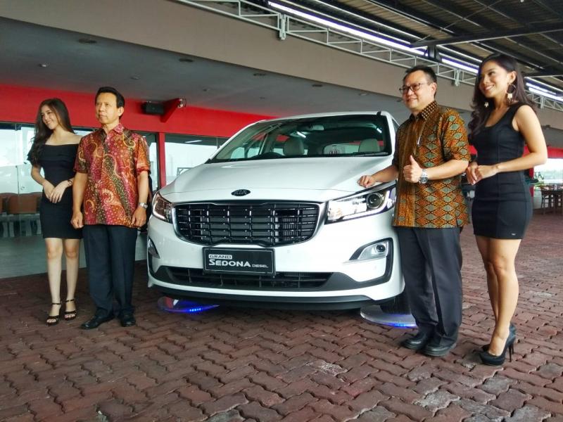 KIA Mobil Indonesia Resmi Pasarkan Grand Sedona Mesin Diesel. (foto: anto) 