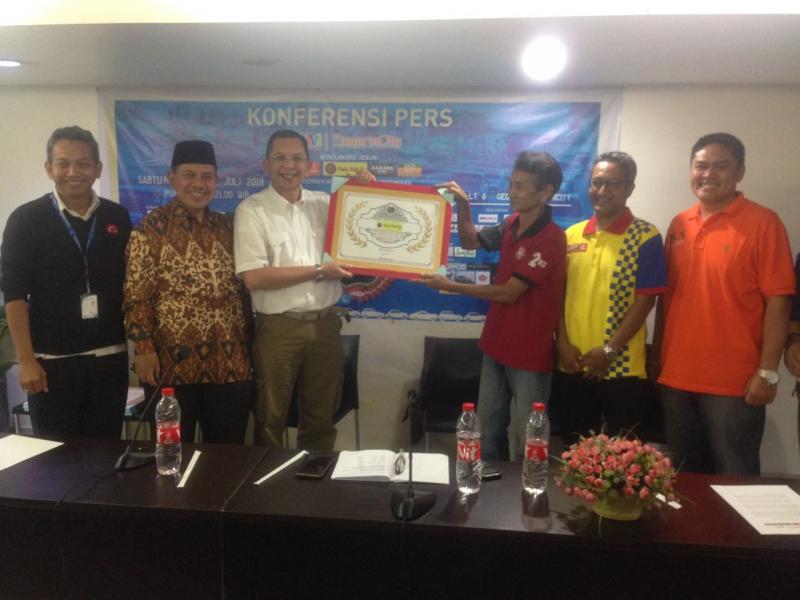 konferensi pers 4Boost Limited Car Charity di Hotel Amaris, Thamrin City
