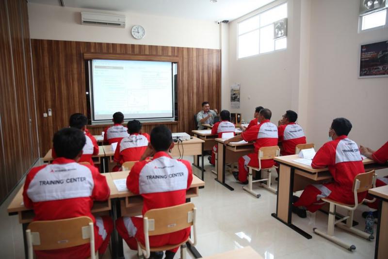 Mitsubishi Regional Training Center di Bandung ikuti konsep global. (foto: ist) 