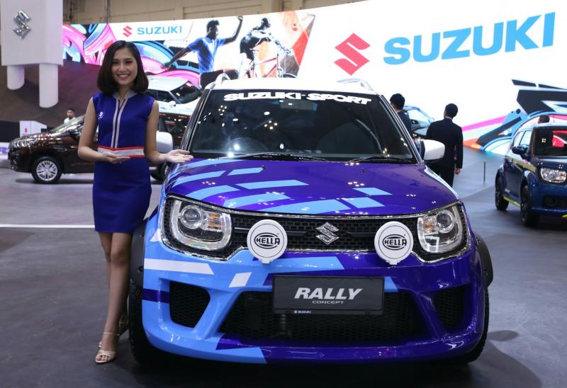 Suzuki Ignis Rally Concept mejeng di booth Suzuki. (foto : ist)