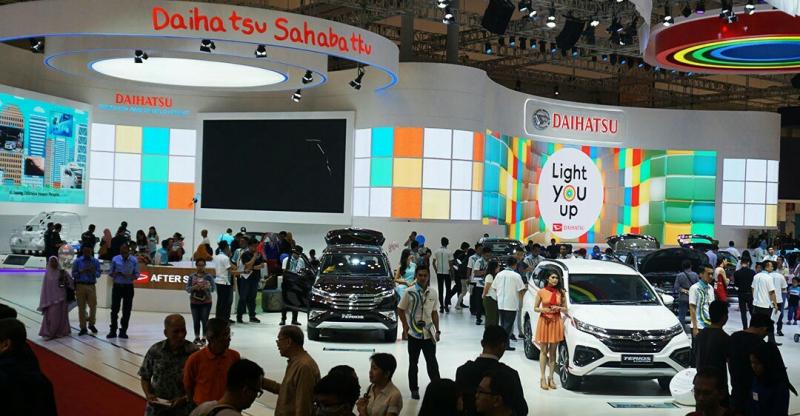 Booth Daihatsu di GIIAS 2018, secara umum penjualan melambat atau bahkan turun. (foto : BS)