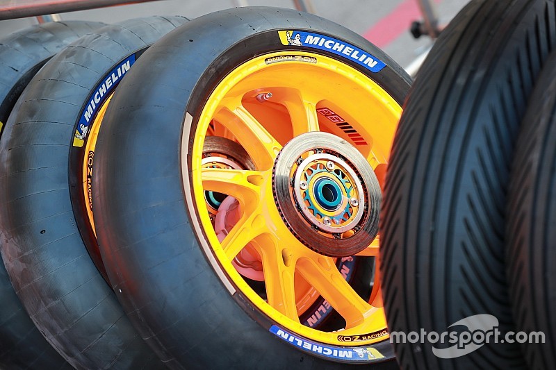 Michelin bawa 4 pilihan ban untuk aspal baru Sirkuit Silverstone, Inggris (Foto: motorsport)