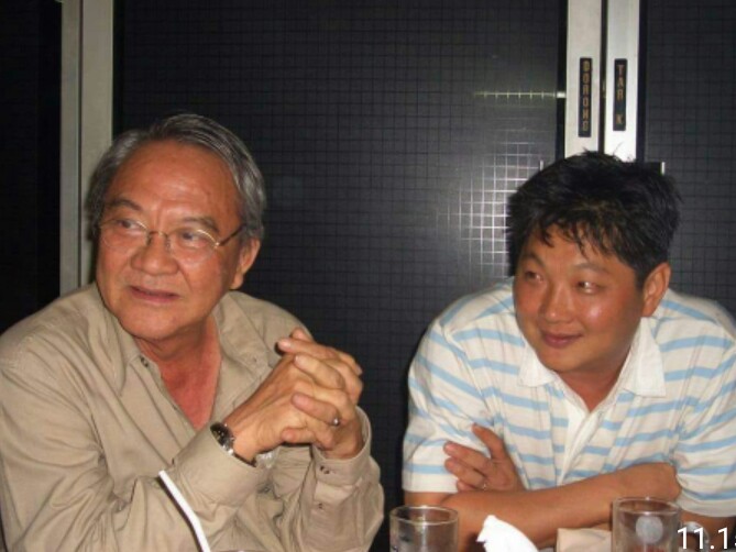 Bambang Gunardi dan Eddy Horison, guru sekaligus orang tuanya. (foto : dokumen)