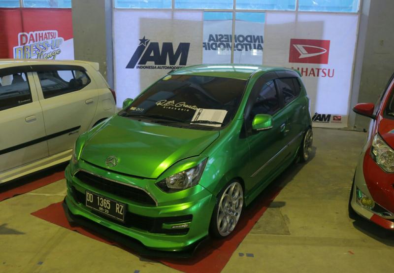 Kontes Modifikasi khusus mobil Daihatsu di Makassar. (foto : ist)