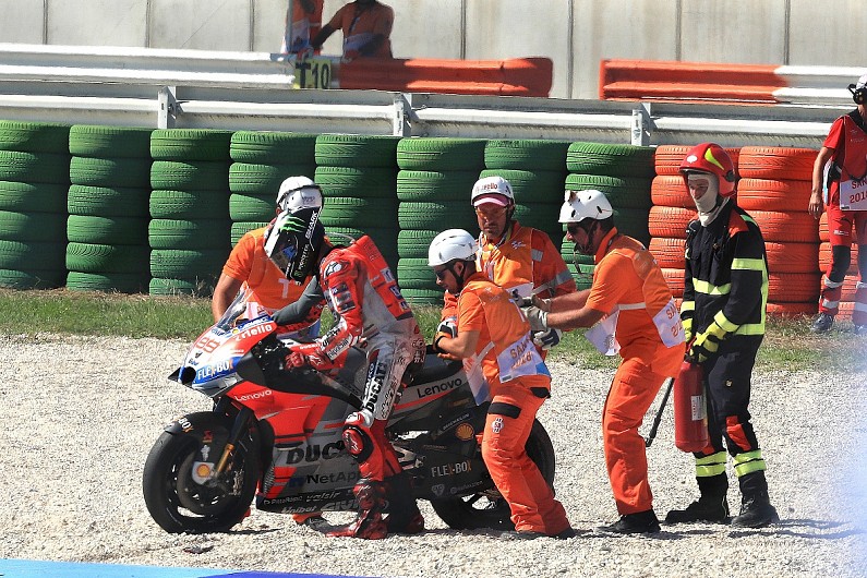 Jorge Lorenzo terjatuh di penghujung race San Marino dan gagal podium (ist)