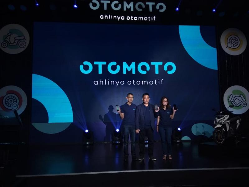Aplikasi pintar OTOMOTO akan memudahkan pemilik motor menilai kendaraannya. (foto: anto) 