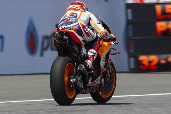 Marquez ambil alih position di MotoGP Thailand setelah mengalahkan catatan waktu Rossi (ist)