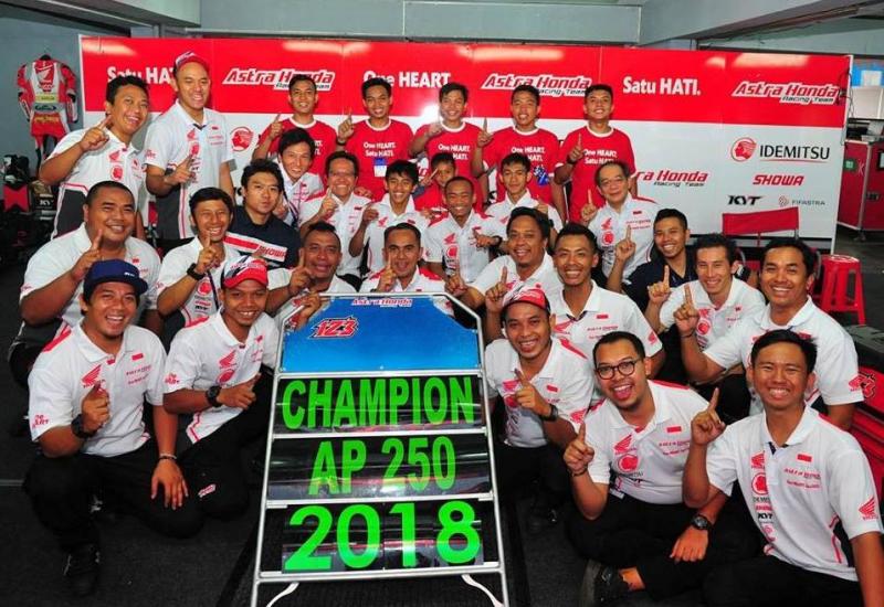 Astra Honda Racing Team (AHRT) kawinkan gelar juara tim dan pembalap di kelas AP250 ARRC 2018 (dok. ahrt)
