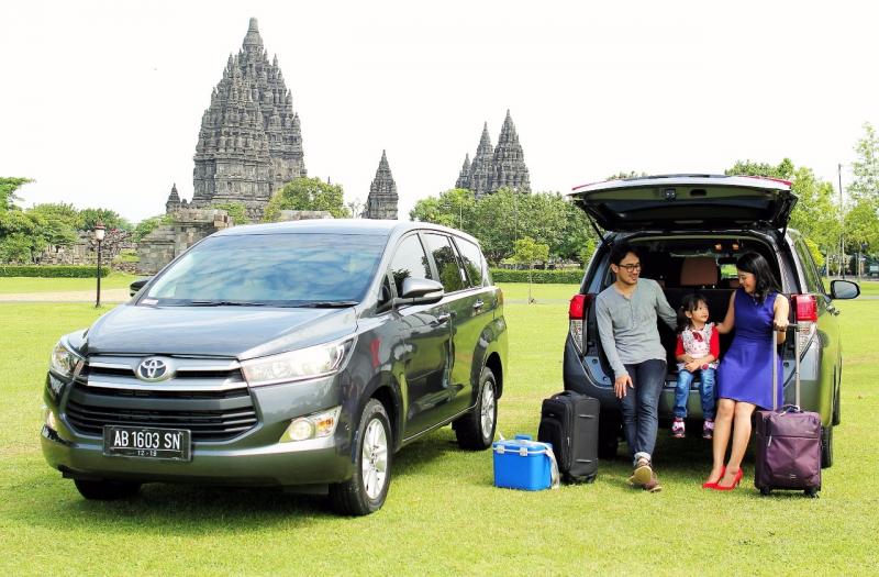 Toyota Kijang Innova Raih Penghargaan Mobil Favorit Keluarga Indonesia