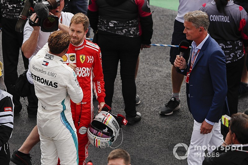Vettel beri ucapan selamat kepada Lewis Hamilton usai race F1 Grand Prix Meksiko (ist)