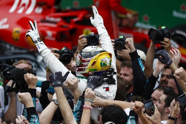 Menang di Brasil, Lewis Hamilton antar Mercedes raih juara dunia konstruktor ke-4 secara beruntun (ist)