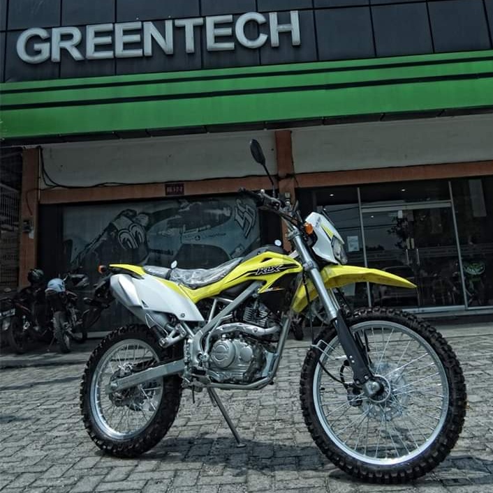 Greentech Kawasaki Pekanbaru jadi salah satu diler dengan fasilitas terbaik di Indonesia. (foto: Greentech) 