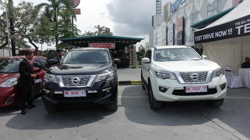 Nissan Terra memperkuat posisi Nissan di Pasar SUV di Riau. (foto: Monica) 