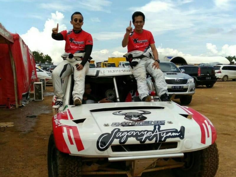 Bimo Pradikto dan Fredrick Moeladi, juara di Banjarbaru. (foto : banteng)