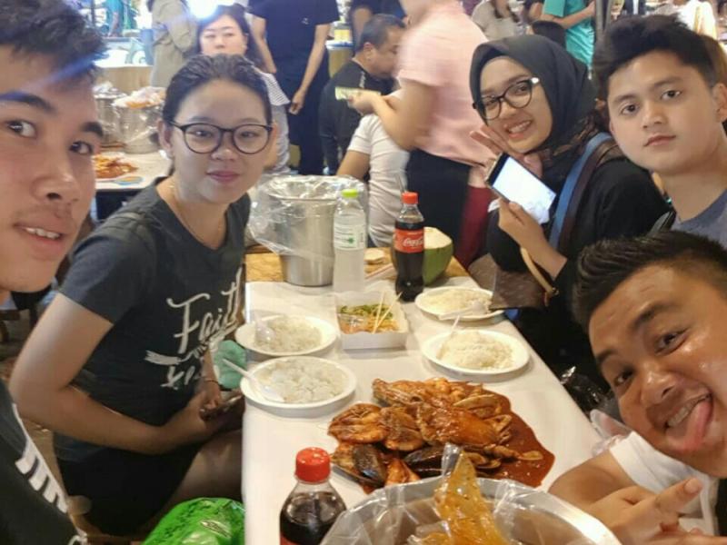 Ke Patpong Bersama Pacar, Adrian & Herdiko Pilih Makan Seafood