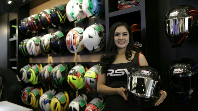 RSV Helmet membuka peluang partnership bagi usahawan yang ingin maju. (foto : ist)