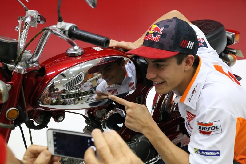 Juara dunia MotoGP, Marc Marquez bakal sambangi Bandung tanggal 9 Februari di ajang Honda Sport Motoshow, di Trans Studio (Foto: AHM)