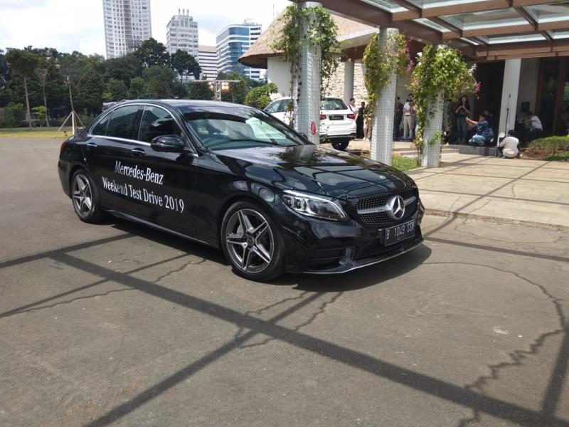 Mercedes-Benz Sebut Pasar Sedan Premium Tetap Berkembang di Indonesia