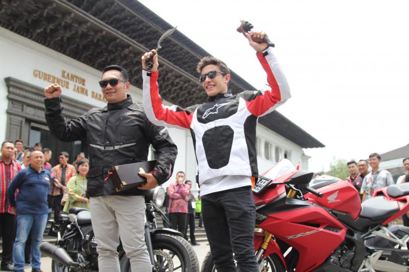 Marquez ditemani Ridwan Kamil di Bandung