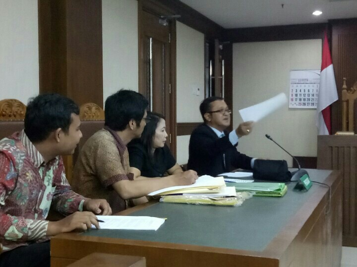DR Suyud Margono SH, M Kum sebagai ketua kuasa hukum pihak penggugat optimis bakal menang. (foto : bs)