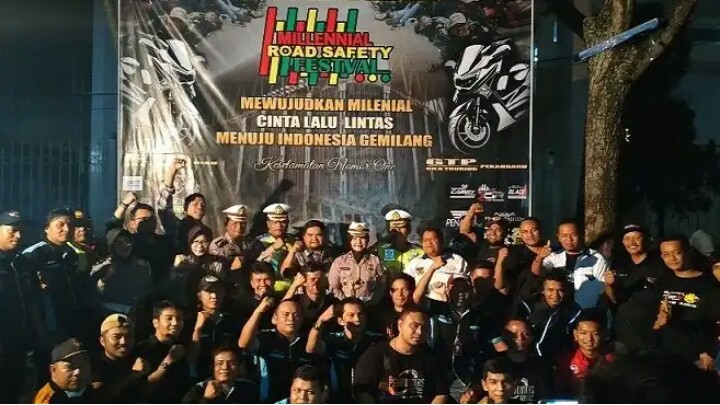 Rangkaian acara menuju launching Millenial Road Safety Festival 2019 di Pekanbaru, Riau. (foto : ist)