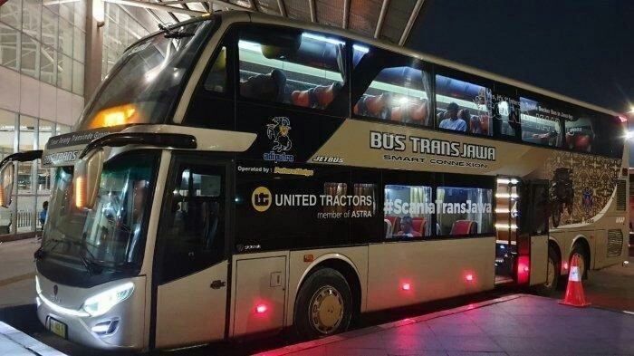 Bus Scania double decker milik PO Putra Mulya dengan rute Jakarta - Semarang & Solo melalui tol Trans Jawa. (foto : ist)
