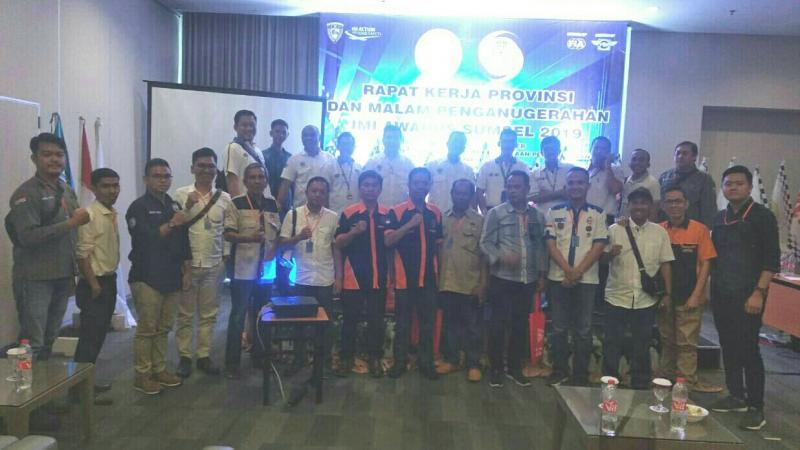 Letjen AM Putranto, Aswari Rivai & Anto B Oetojo Dapat IMI Sumsel Award 2018