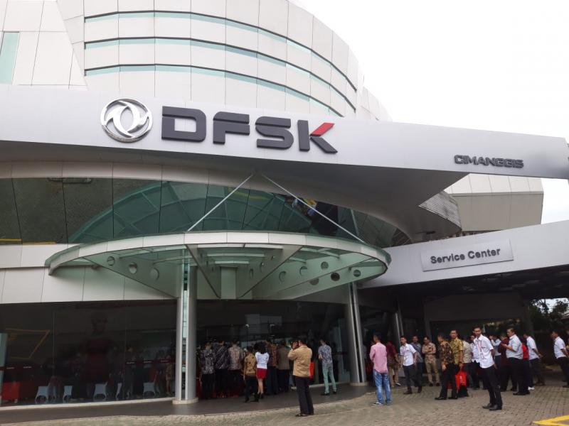 Dealer DFSK Depok berlokasi di Jalan Raya Bogor KM.29 No.18, Mekarsari Cimanggis Kota Depok Jawa Barat