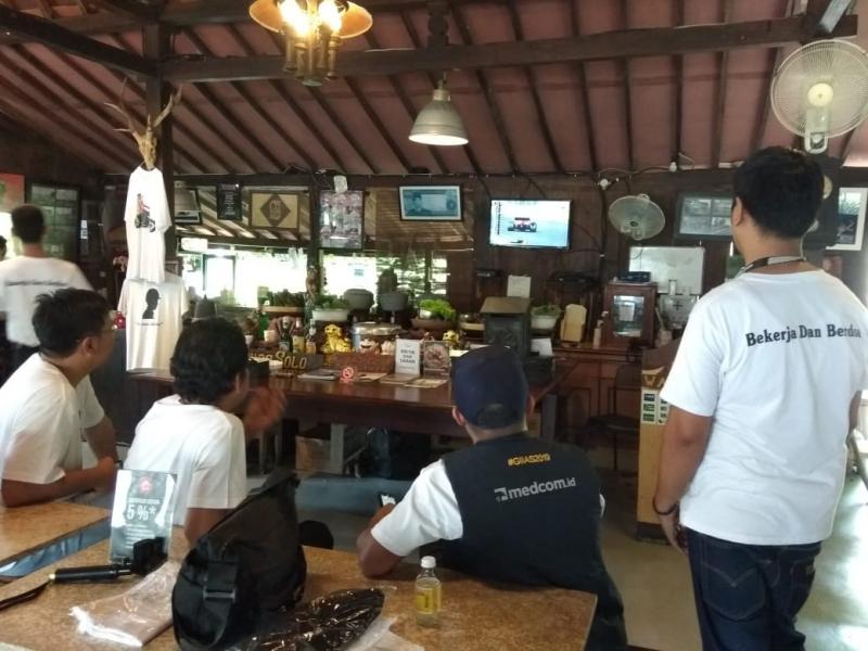 Komunitas Otomotif Indonesia Lanjut Nobar F1 Australia di Warung Solo
