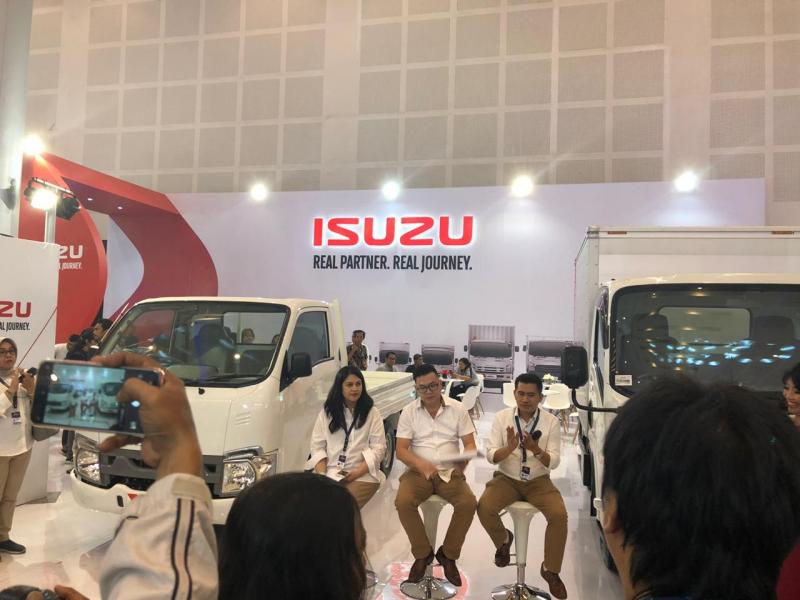 Isuzu Sosialisasikan Tagline "Real Partner, Real Journey" di GIIAS Surabaya 2019