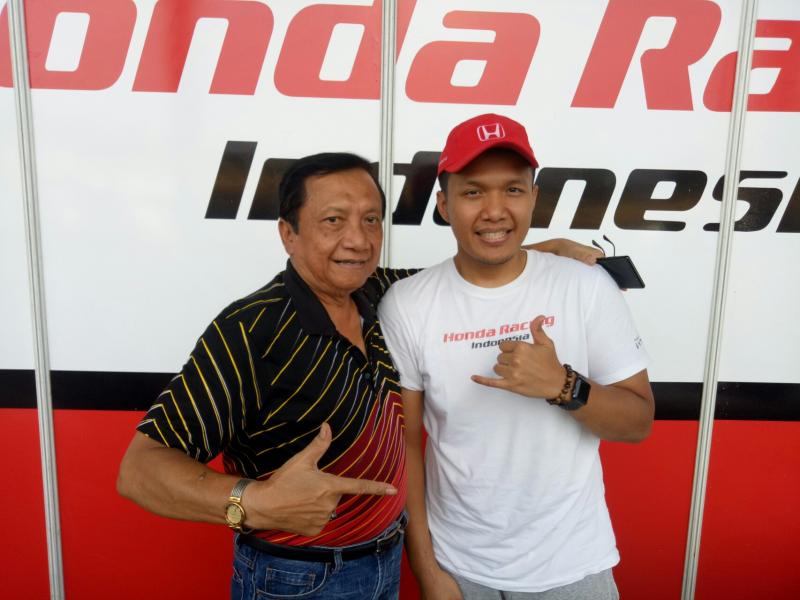 Rio SB & Irjen (Purn) Anang Boedihardjo, sepakat merebut kembali juara nasional untuk Honda Racing Indonesia. (foto : bs)