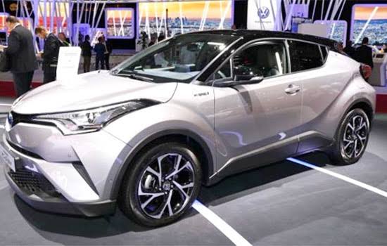 Kehadiran C-HR bermesin hybrid ini tentunya akan menambah lini produk Toyota yang bermesin ramah lingkungan. (foto: ist)  