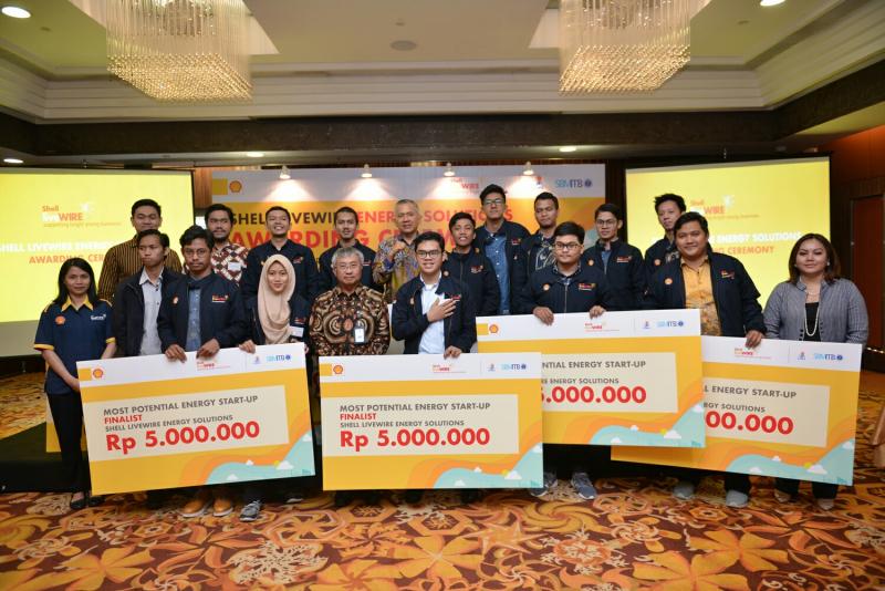Para pemenang Shell Livewire Energy Solutions 2019. (foto : ist)