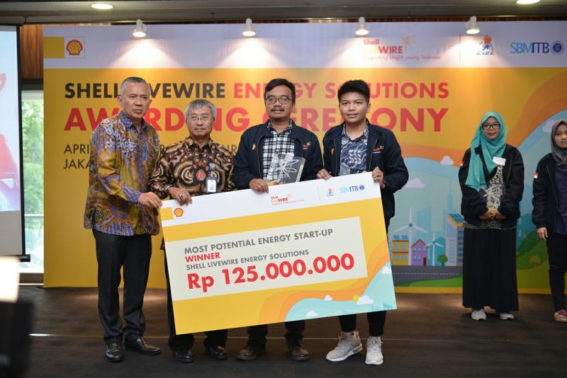 Pemenang Most Potential Energy Start Up pada Shell Livewire Solutions.  (foto : shell) 