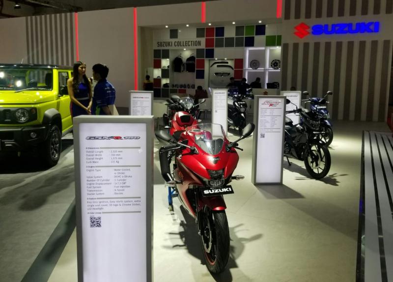 Banggas mengajak pengunjung untuk mampir di Booth Motor Suzuki dan menjadi bagian dari keseruan Suzuki di IIMS 2019. (anto) 