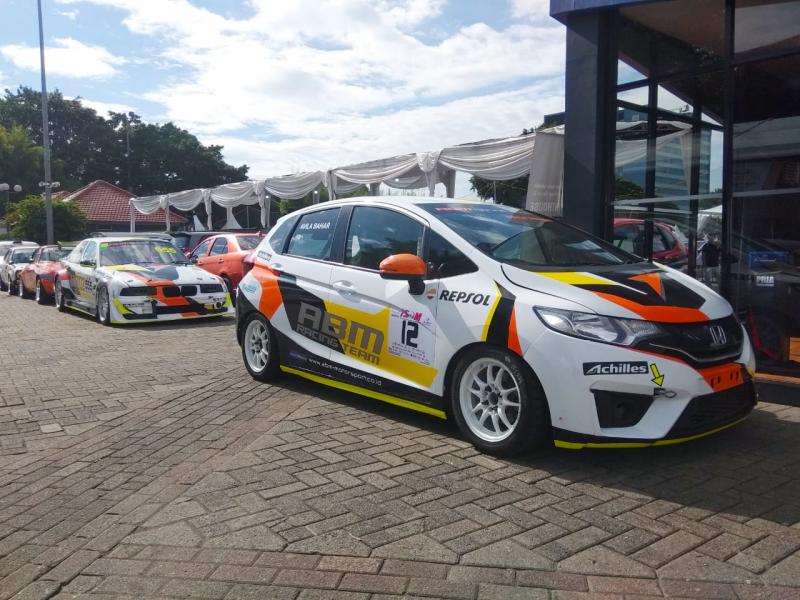 11 Mobil Balap Sudah Datang, Siap Ngegas Parade di Telkomsel IIMS 2019
