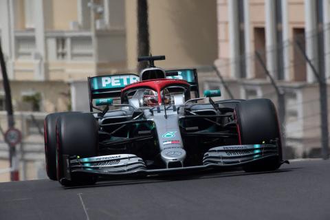 Lewis Hamilton (Mercedes), pole impian di Monte Carlo. (foto: crash.net)