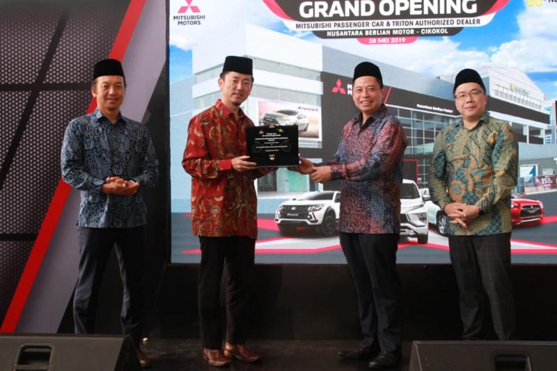 Grand opening dealer Mitsubishi Cikokol Tangerang milik Nusantara Group