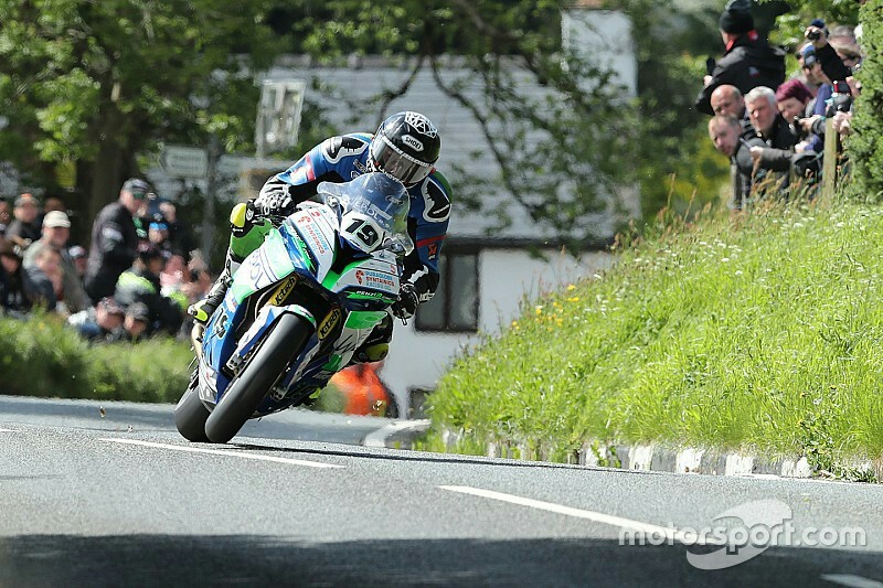 Pembalap superbike Daley Mathison (Inggris) menjadi korban meninggal ke-259 di Isle of Man. (foto : motorsport.com)