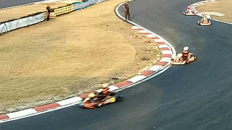 Aspal baru Sentul International Karting Circuit membuat pembalap cetak waktu lebih cepat 2 detik. (foto : bs) 