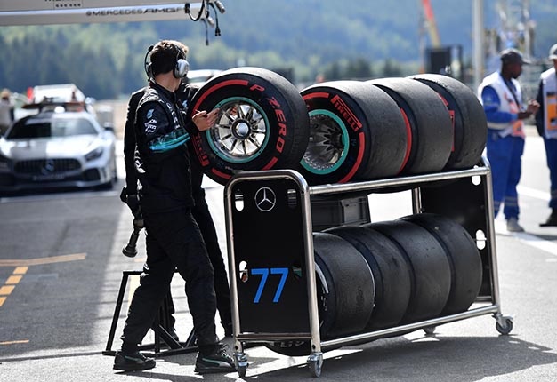 Pirelli spesifikasi 2019 tetap digunakan hinhga akhir musim (Foto; racefans