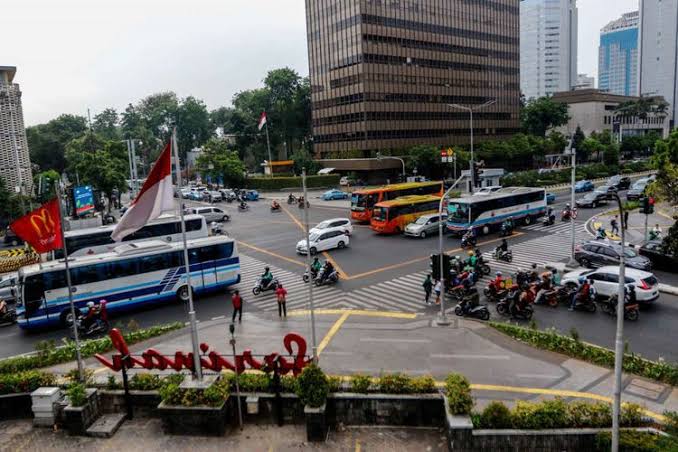 Sebelumnya, Polda Metro Jaya sendiri sudah menggunakan teknologi kamera CCTV untuk mendeteksi pelanggaran lalu lintas sejak setahun lalu. (rmoljakarta / ist) .