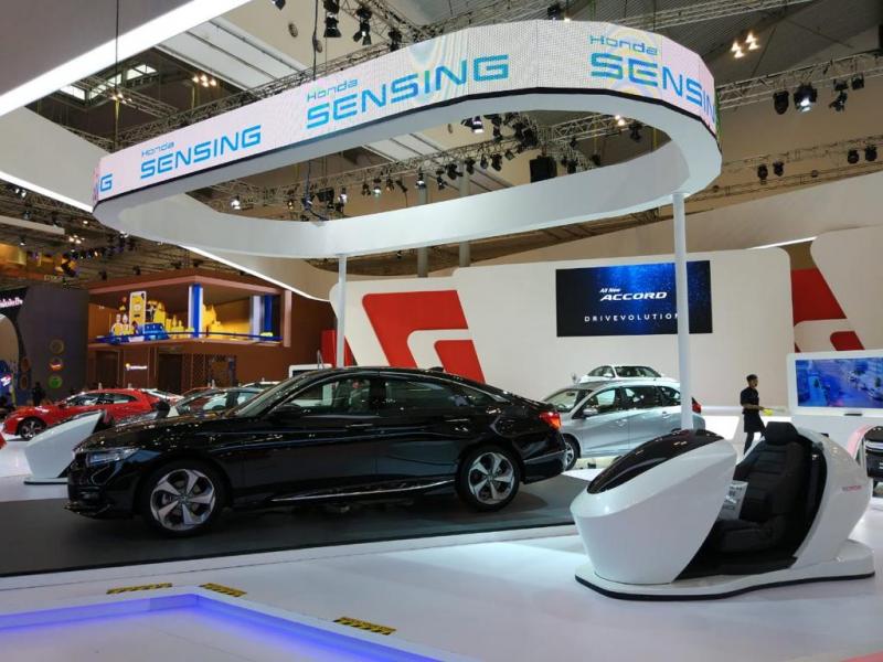 Honda sediakan simulator untuk mengedukasi konsumen terkait fitur Honda Sensing