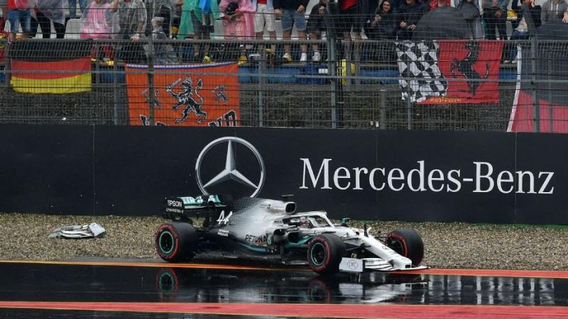 Tambahan 2 poin untuk Lewis Hamilton (Mercedes), keberuntungan dari kesialan pembalap lainnya. (Foto: espn)