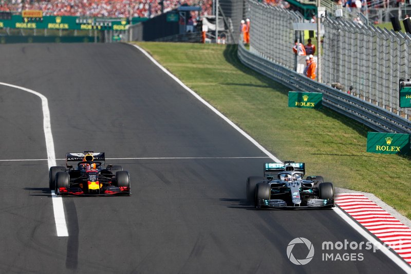 Sempat tertinggal jauh, Hamilton akhirnya salip Verstappen dan memenangi race GP Hungaria (ist)