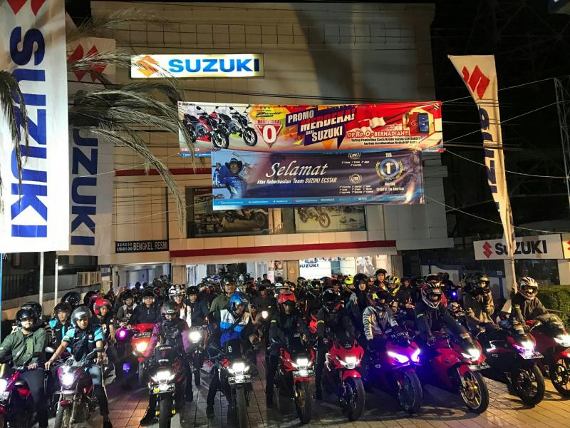 Night Race & kulineran bikers Suzuki di Banjarmasin, Kalimantan Selatan